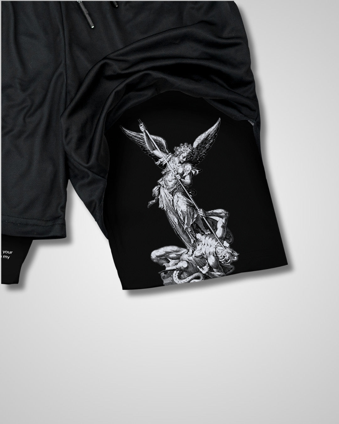 Angel e Devil Performance Shorts | Isaiah 41:10