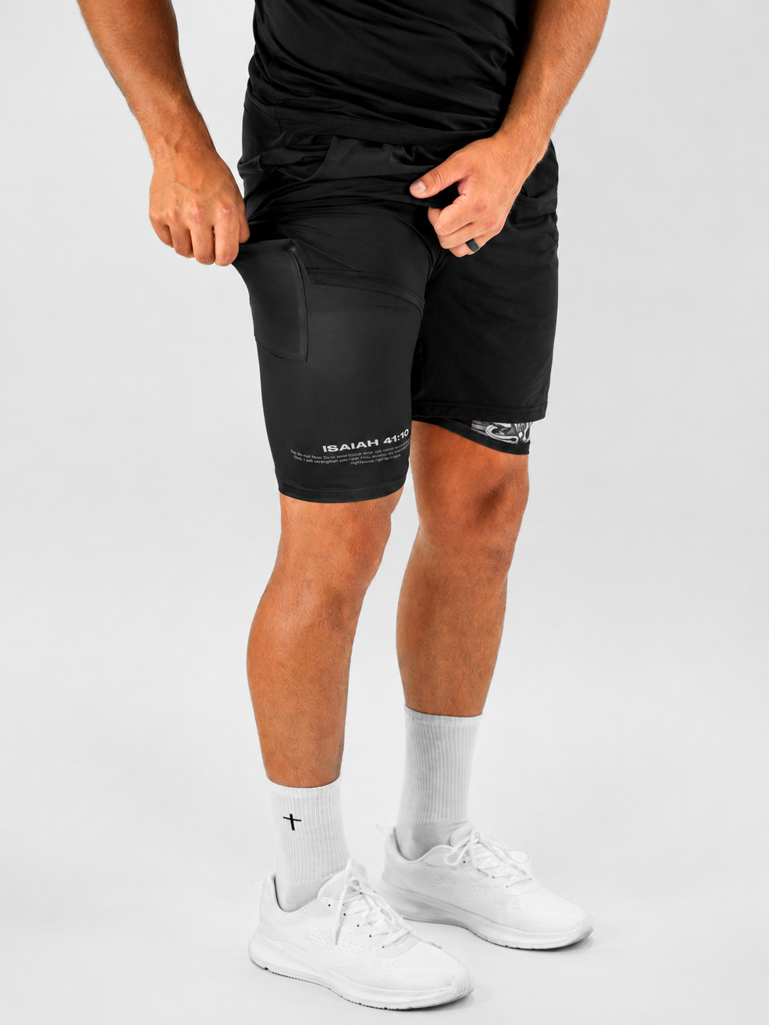 Angel e Devil Performance Shorts | Isaiah 41:10